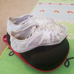 Nfinity evolution cheer shoes